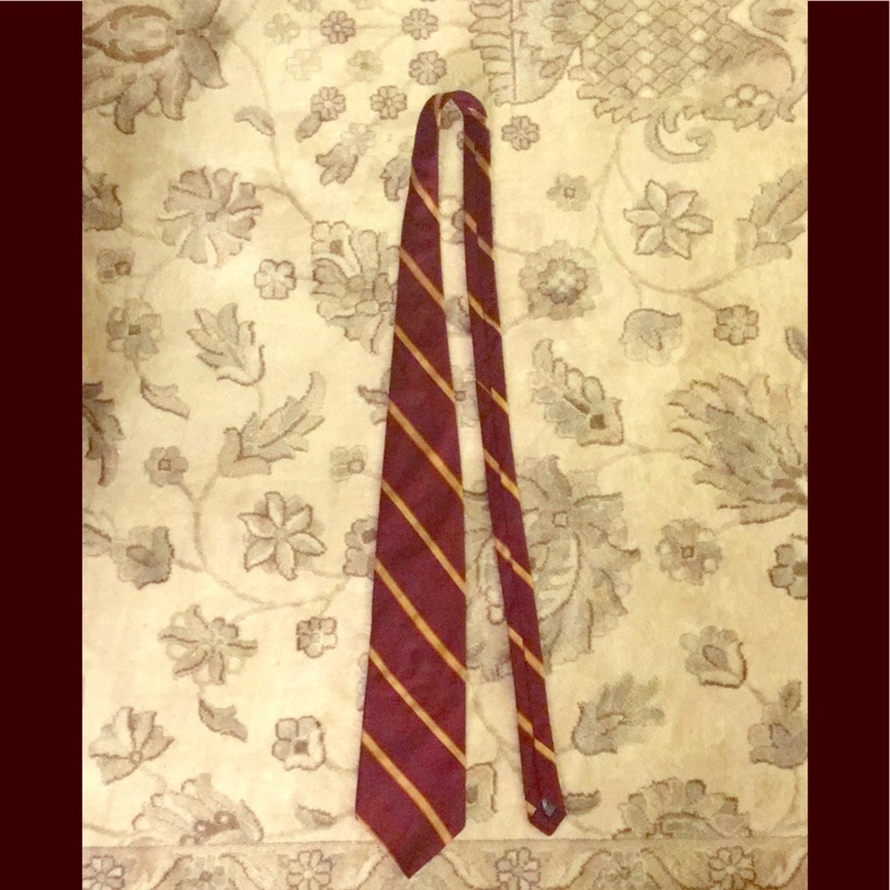 🔥FIRE SALE🔥 Nautica Maroon and Gold Stripe Tie